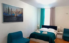 Royal Castle Apartments
